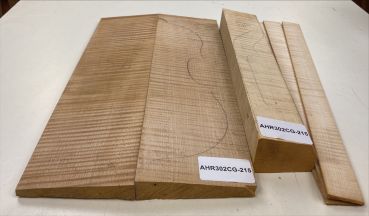 Set B+S+N Curly Maple Violin Master Grade, 2-pcs. back Unique Piece #CG215
